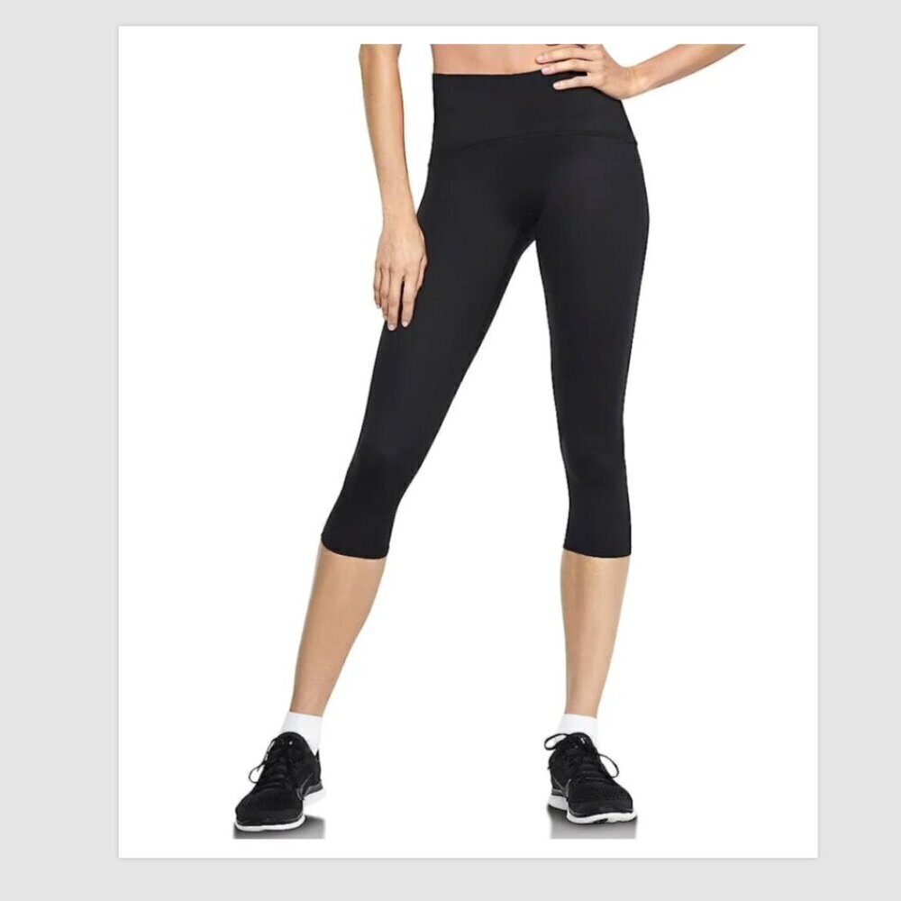 Spanx Seamless Black Crop Leggings Size S Petite Shaping Activewear Yoga Pilates
